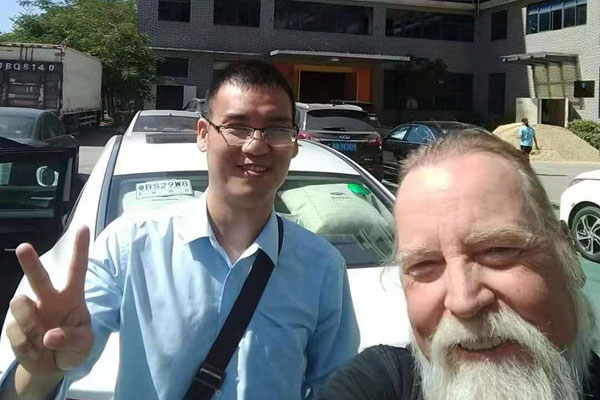 ADDENT INC تزور شركة Shenzhen Starwall Technology للقيام بجولة في المصنع
