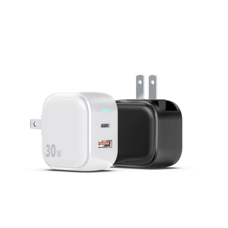 شاحن سريع 30WPD مع USB-A وUSB-C